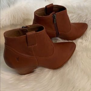 Frye Reina Booties- Cognac- Great Condition